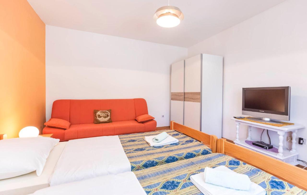 Jure Apartment โปเรช ภายนอก รูปภาพ